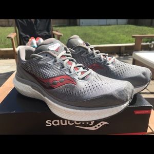 Saucony Triumph 18